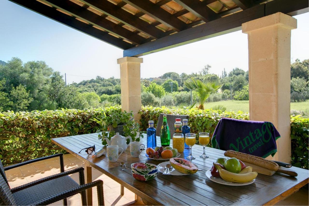 Villa Bennassar By Vintage Travel