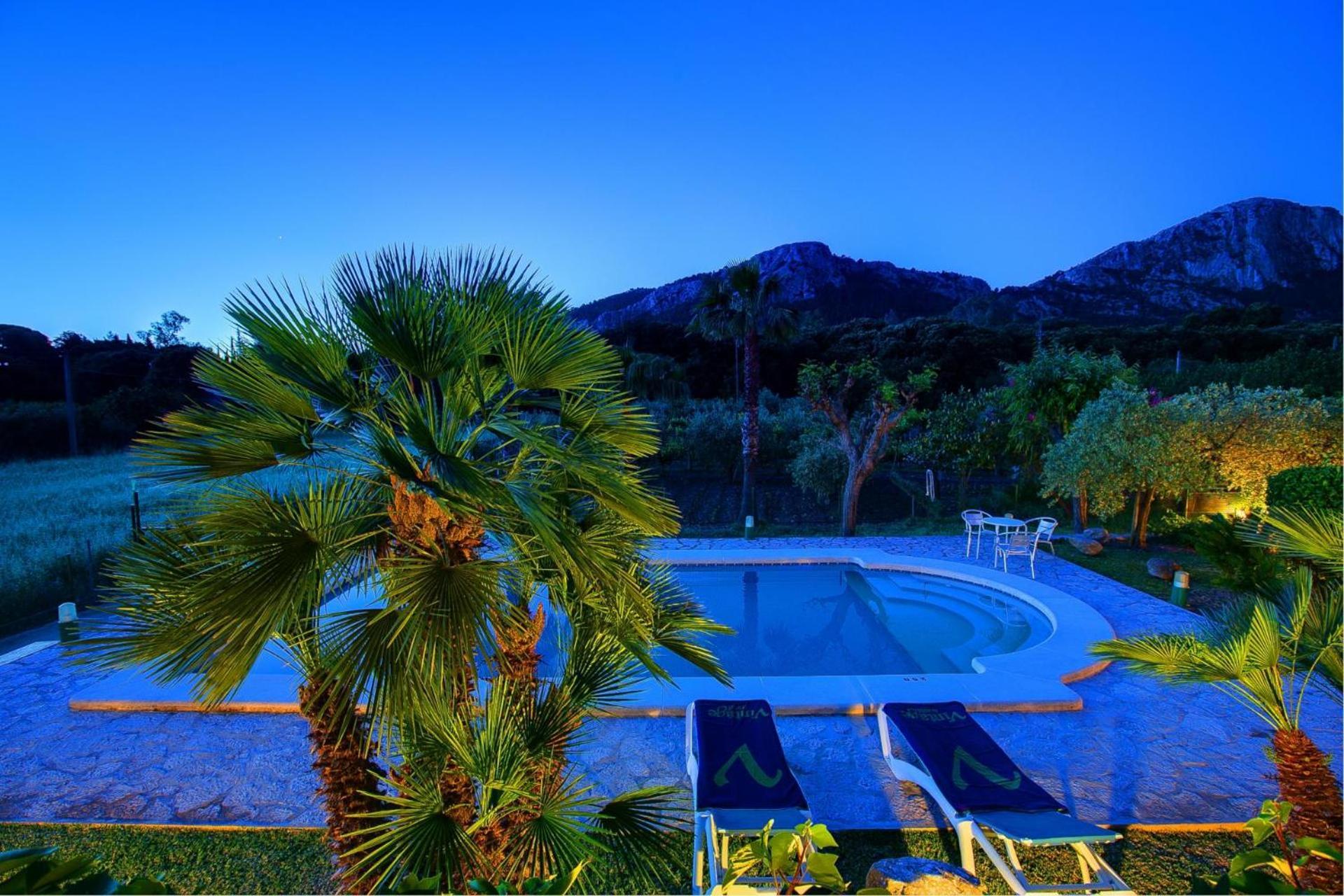 Villa Bennassar By Vintage Travel