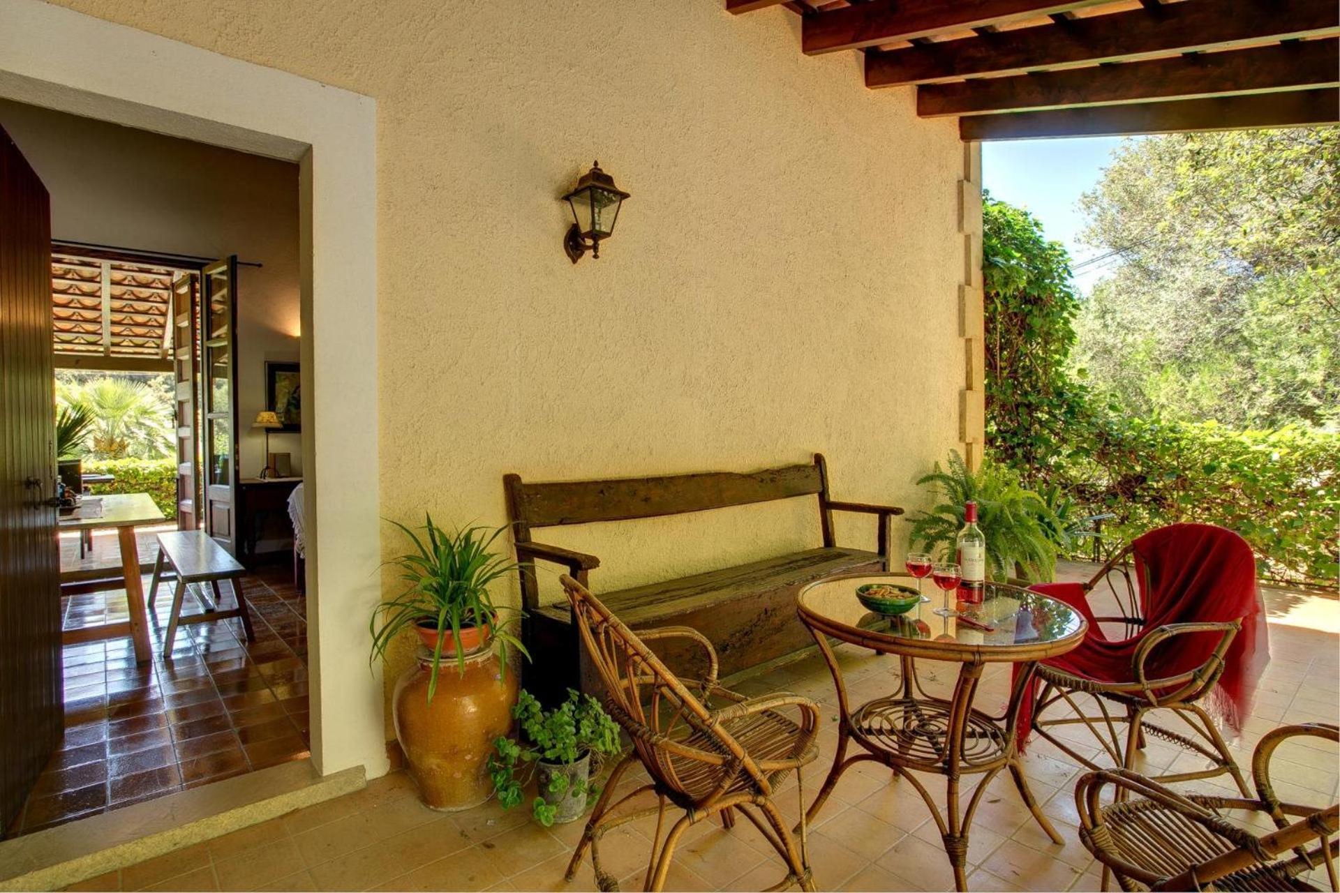 Villa Bennassar By Vintage Travel